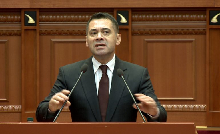 EUROBONDI DHE BUXHETI 2022/ Ahmetaj: Pozitive fakti që kemi marr borxh me afat 10-vjeçar, rindërtimi dhe rritja e…