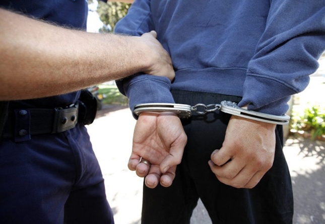 AKUZOHET PËR VJEDHJE/ Grabiti shtëpinë e një të moshuare, arrestohet gruaja 31-vjeçe në Korçë