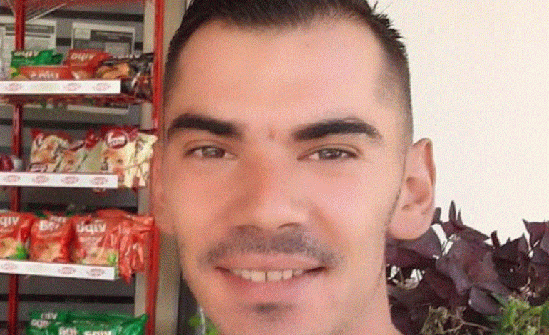 VRAU 28-VJEÇARIN DHE PLAGOSI RËNDË VËLLAIN E TIJ/ Ky është autori i krimit që ndodhi në Elbasan