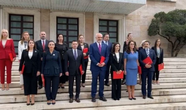 ZBULOHET AXHENDA/ Edi Rama dhe një pjesë e kabinetit qeveritar vizitë zyrtare në Itali këtë javë