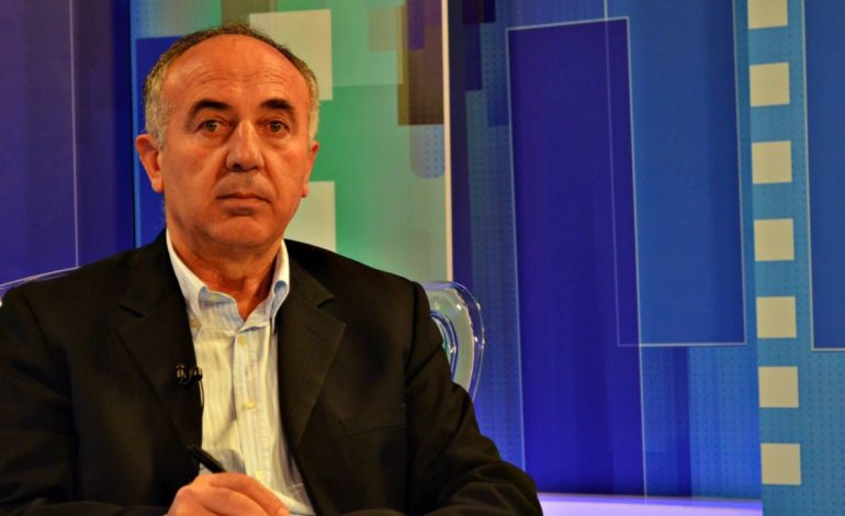 “PËSOI ATAK KARDIAK GJATË OPERACIONIT”/ Humbi jetën në spital pas atentatit, 64-vjeçari ishte me bashkëshorten kur u qëllua