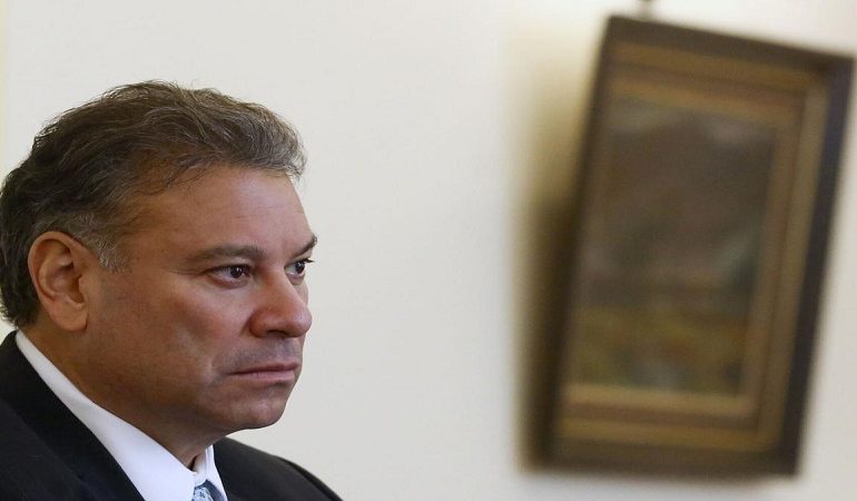 PARALAJMËRIMI/ Escobar: Do ketë të tjerë “NON GRATA”, edhe kompanitë që mbështesin liderët