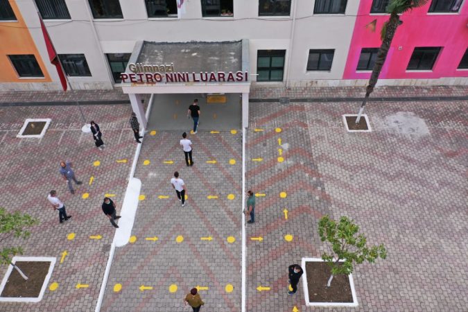 RENDITJA/ Gjimnazet publike në Tiranë sipas “Kartës së Performancës”, ja kush kryeson