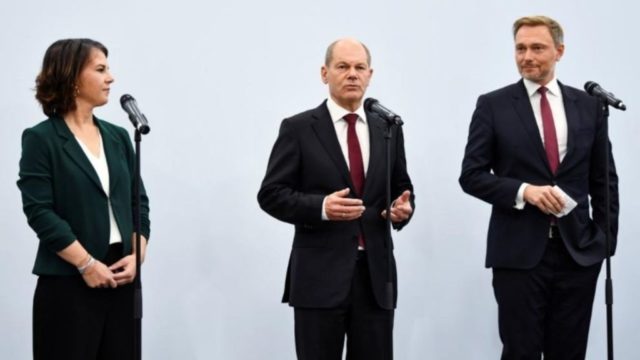 PAS 16 VITESH/ Gjermania bëhet me kancelar të ri