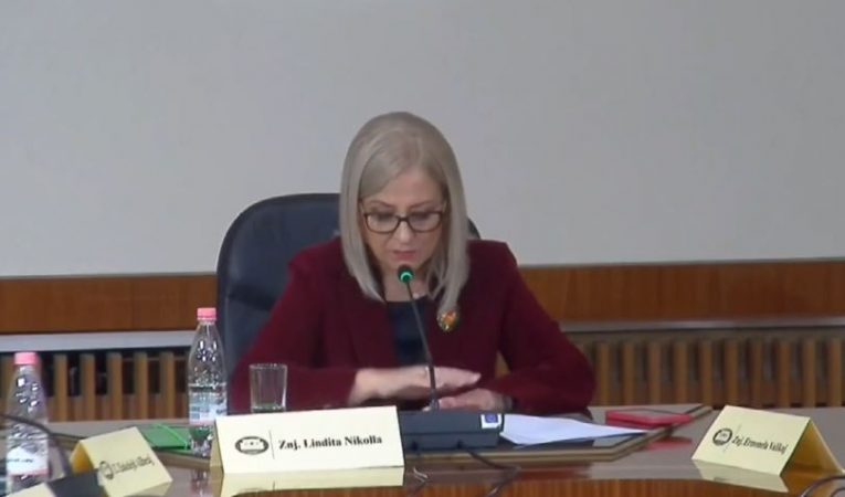 DEBATI/ Opozita largohet nga Këshilli i Legjislacionit