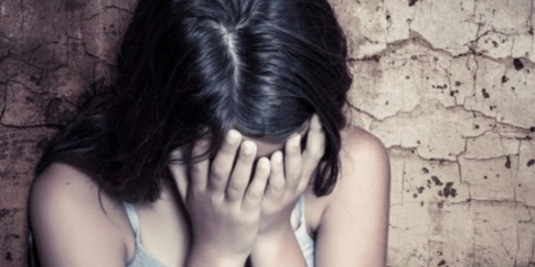 SKANDALI NË SARANDË/ 13 vjeçarja s’ishte viktima e vetme e shfrytëzimit seksual. Kishte dhe të mitura të tjera…