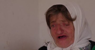 TRONDITËSE/ Një 16 vjeçar lidh nënën me zinxhirët e qenit. E ëma: Nuk ka jetë më kur të rreh fëmija