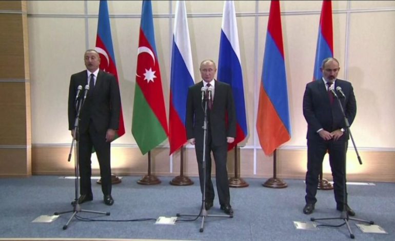 NUK IA DOLI GJITHË BOTA/ Putin ul në tryezë presidentët e Azerbajxhanit dhe Armenisë