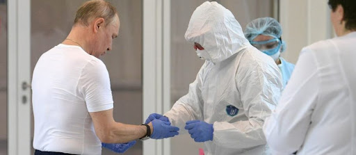PUTIN MERR DOZËN E TRETË/ Mësohet sekreti i vaksinës së përdorur