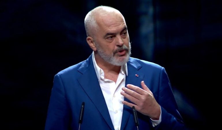 VRASJA MAKABRE E 8-VJEÇARIT NË FIER/ Rama del sot në konferencë për shtyp