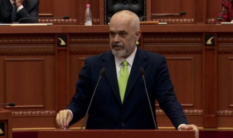 KUVEND/ Rama-Bashës: Qendruam 6 orë bashkë nën rreze dhe ia kaluam mirë, të dhunova gjë?