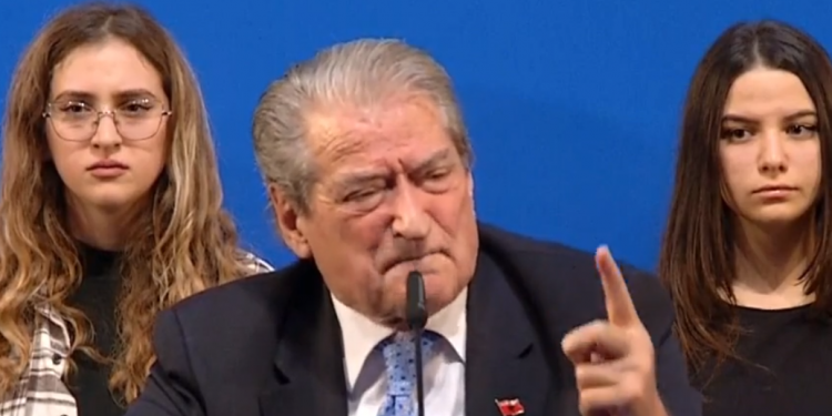 ZGJEDHJET PËR KREUN E RI TË FRPD/ Reagon Berisha: Akt Stalinist, i turpshëm. Ata kanë pavarësi