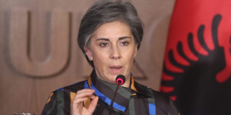 VIZITON SHQIPËRINË/ Santos: E rëndësishme të shihet nga afër progresi i bërë