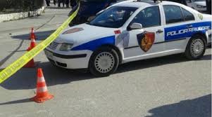 AKSIDENT NË TIRANË/ Drejtuesi i automjetit përplas 13-vjeçarin, transportohet menjëherë në spital
