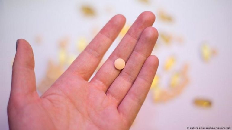 STUDIMI: Vitamina D mund të ndihmojë në lehtësimin e simptomave të zorrës së irrituar