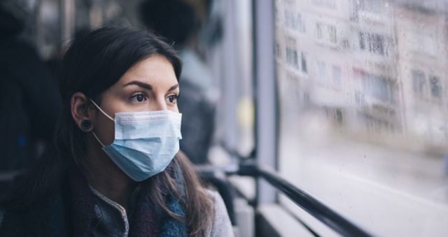 STUDIMI/ Mbajtja e maskave më efektive nga masa, ul incidencën e Covid me 53%