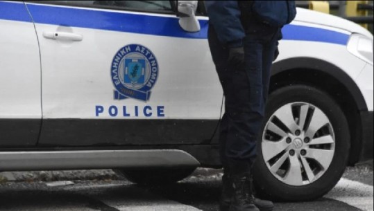 E PËSON KEQ SHQIPTARI/ Policia greke zbulon laborator të përpunimit të kokainës dhe heroinës në Patra, sekuestrohen…