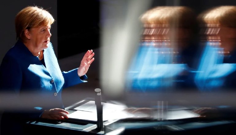 MERKEL NUK IKËN DOT/ Sërish u bën thirrje gjermanëve që të vaksinohen