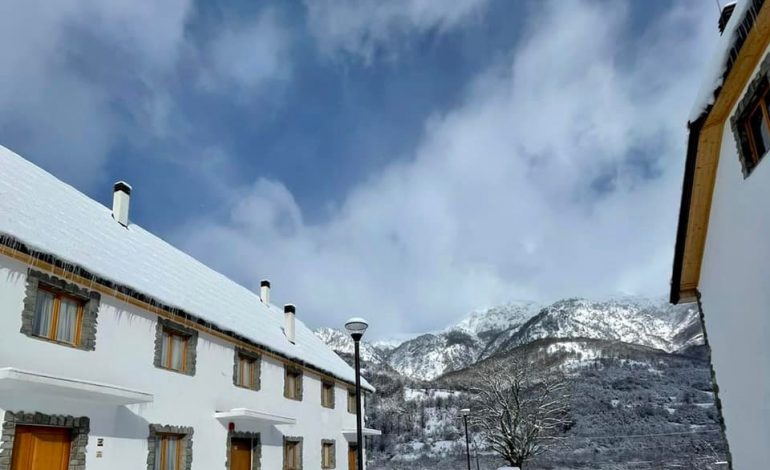 NËN MADHËSHTINË E DËBORËS/ Rama publikon pamjet pikoreske që të ofron Vermoshi (FOTO)