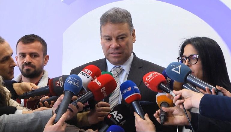 “GRUSHTI” I MADH AMERIKAN NË FYTYRËN BERISHËS PAS “NON GRATA”/ Escobar: Ftojmë Bashën për vizitë në Uashington
