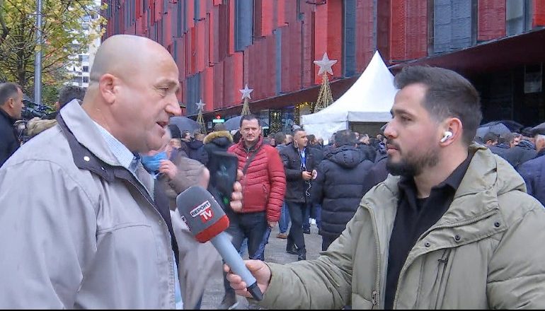 “A DO SHKONI TE SELIA E PD?” Pjesëmarrësi në Kuvendin e Berishës: E di gjiganti Sali Berisha, ne do bëjmë çfarë të dojë ai