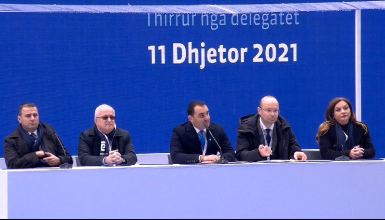 KUVENDI LIVE/ Këlliçi raporton shifrat: 4200 firmëtarë janë në sallë, procesi është i ligjshëm! 4935 delegatë gjithsej