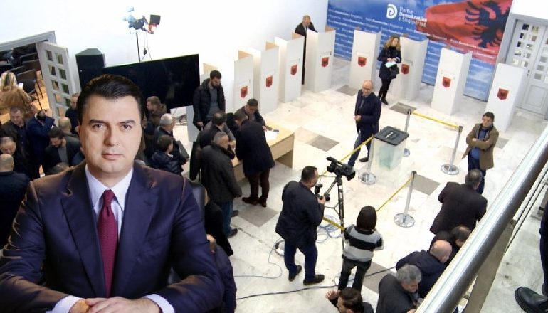PËRFUNDON VOTIMI/ Këshilli Kombëtar i PD-së vendos shkarkimin e Palokës, anëtarëve të kryesisë dhe sekretarëve