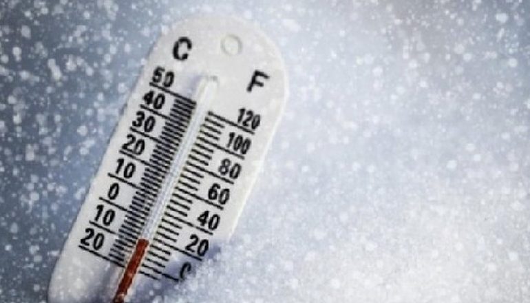 I FTOHTI SIBERIAN “MBËRTHEN” VENDIN/ Temperatura deri në -5 gradë! Ja si parashikohet moti për ditën e sotme