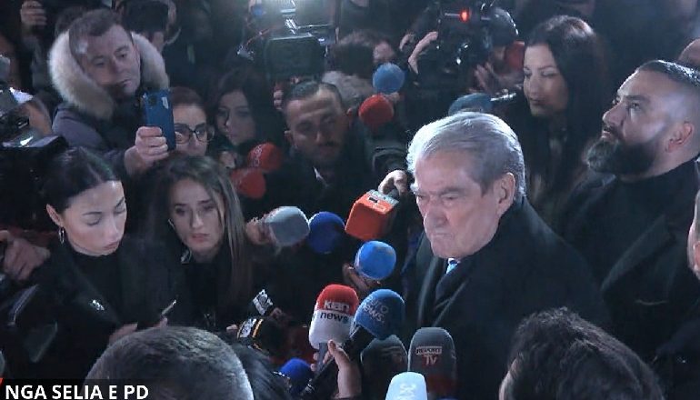 REFERENDUMI PËR SHKARKIMIN E BASHËS/ Berisha: 44 mijë demokratë votuan pro për “pengkryetarin”