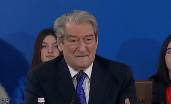 “FOLTORJA”/ Berisha: I thashë Blinkenit se më shpallët “non grata” me lobimin korruptiv të Ramës dhe George Soros!