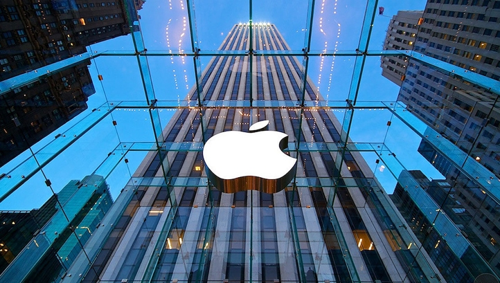 APPLE/ Kompania e parë në botë që vlen 3 trilionë dollarë