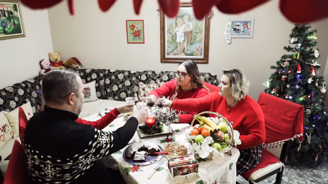 MESAZHI I FORTË/ Fushata sensibilizuese e të rinjve për t’u vaksinuar: Dua të ndihem sërish i sigurt (VIDEO)