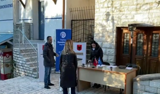 PAMJET/ Referendumi i thirrur nga Sali Berisha, nis votimi për shkarkimin e Lulzim Bashës