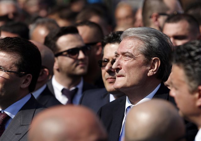 SOT PROTESTA KUNDËR ARDHJES SË VUÇIÇ/ Berisha liston 4 arsyet pse duhet të marrin pjesë qytetarët