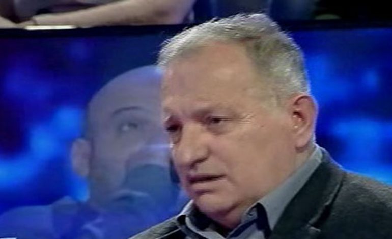 E TRISHTË/ “Atje të pret Floriani që e doje aq shumë”, ndahet nga jeta babai i Dr. Florit. Dedikimi PREKËS nga…