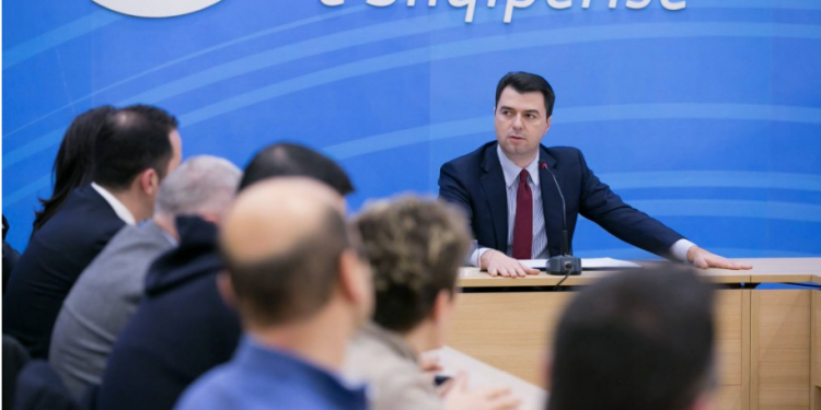 EMRAT / Basha përjashton nga mbledhja kryetarët e degëve që mbështesin Berishën