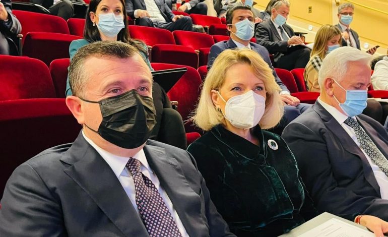 VIZITË NË WASHINGTON/ Balla: Marrëdhëniet shumë të mira Shqipëri-SHBA, duhet t’i konkretizojmë në bashkëpunim