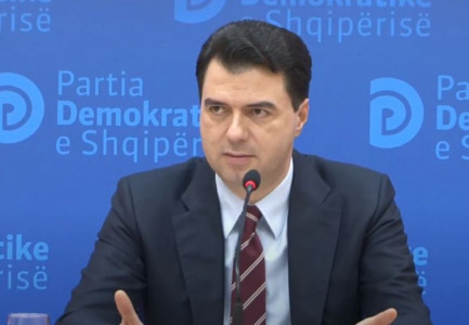 KONFERENCA ME GAZETARËT/ Basha: Viti 2021, i mbrapshtë për shqiptarët. Masakra zgedhore dhe skema kriminale…