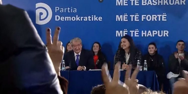 “FOLTORJA” NË BILISHT/ Berisha: Më 11 dhjetor rithemelojmë PD-në dhe pluralizimin në vend