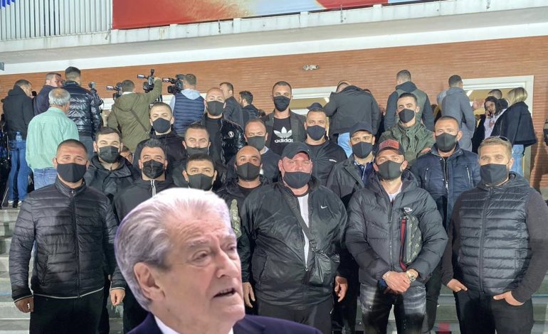 DEKLARATA/ “Maskat e zeza” të Kombinatit: Ne “kriminelet”, kundër Lulzim Bravës dhe deri në vdekje përkrah Sali Berishës