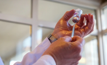 COVIDI NË KOSOVË/ Mbi 600 punëtorë shëndetësorë imunizohen me dozën e tretë