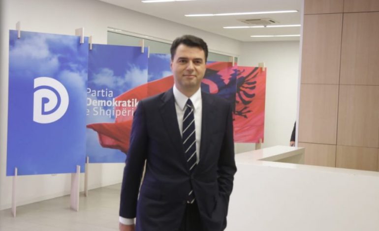 DEL FOTO/ Basha publikon sloganin e Kuvendit të 18 Dhjetorit, cakton orën dhe vendin