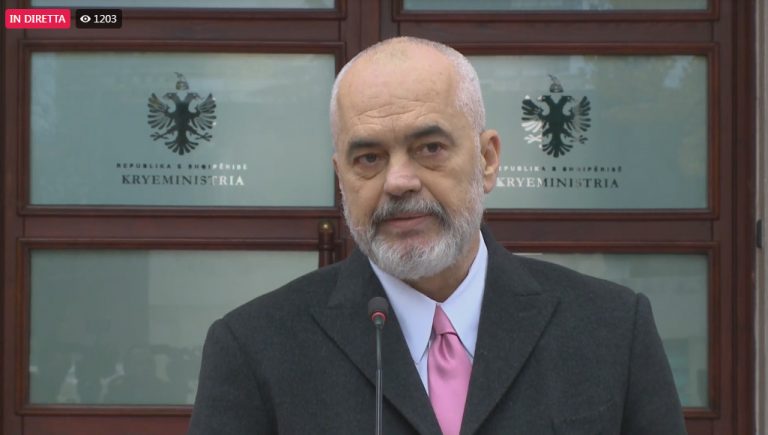 ZBULOHEN PAGAT/ Mbi 300 mijë euro rroga në vit për 25 “ndihmësat e kryeministrit” Rama