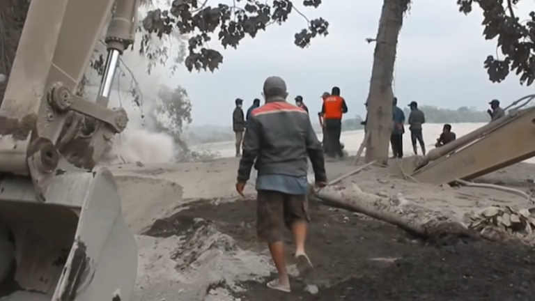 SHPËRTHIMI I VULLKANIT NË INDONEZI/ Shkon në 22 numri i viktimave, regjistrohen dhjetëra të zhdukur (VIDEO)