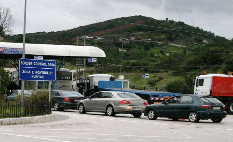 NDËRRIMI I VITEVE/ Fluks normal në pikat kufitare, ja sa persona hynë në Kakavijë, Kapshticë e Qafë Thanë