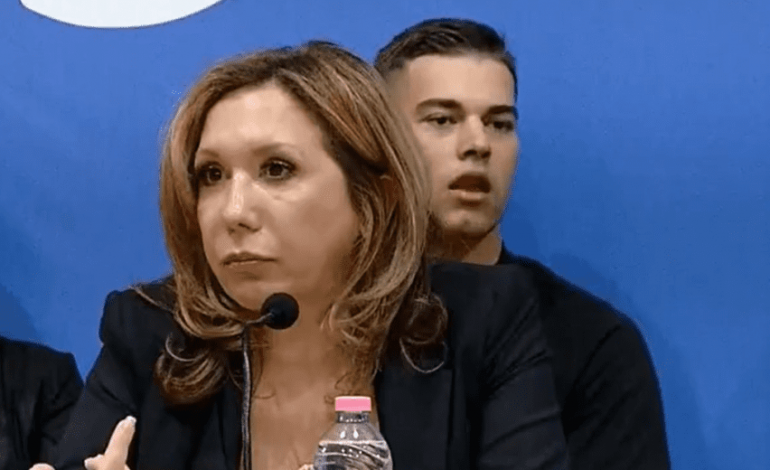 “TI JE BUDALLA”/ Evi Kokalari sulmon memexhiun Genc Sejko: Ku krahasoheni dot ju me mua