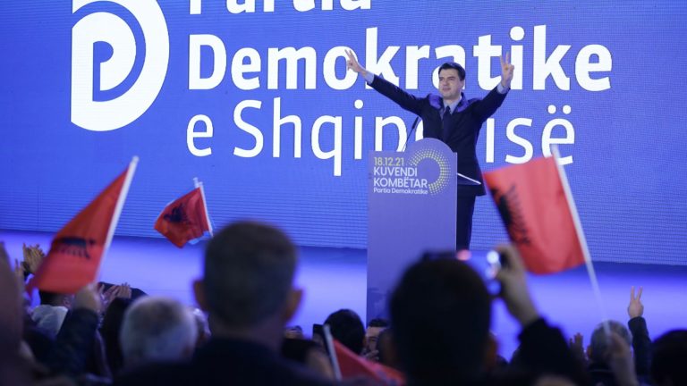 PAS KUVENDIT TË PD/ Zbardhen mesazhet e Bashës në mbledhjen e Kryesisë: Të përgatisim partinë për zgjedhje