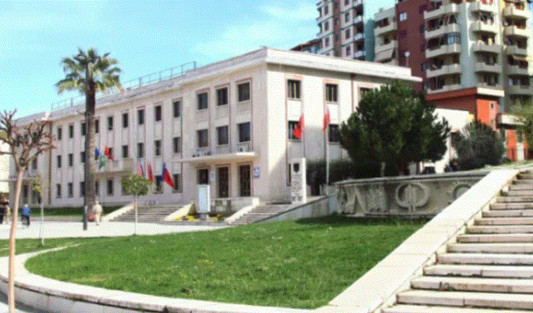 PAS FATOS TUSHES/ SPAK arreston nënkryetarin e Bashkisë Lushnje dhe drejtorin e prokurimeve