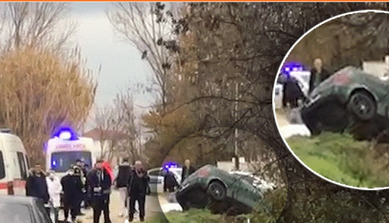 HUMBI JETËN SHOFERI 20 VJEÇAR/ PAMJE nga aksidenti në Fier, makina përfundoi në kanal