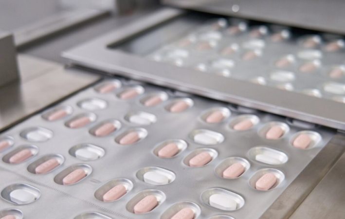 KORONAVIRUSI/ Efektiv edhe ndaj variantit Omicron, FDA miraton ilaçin e parë antiviral